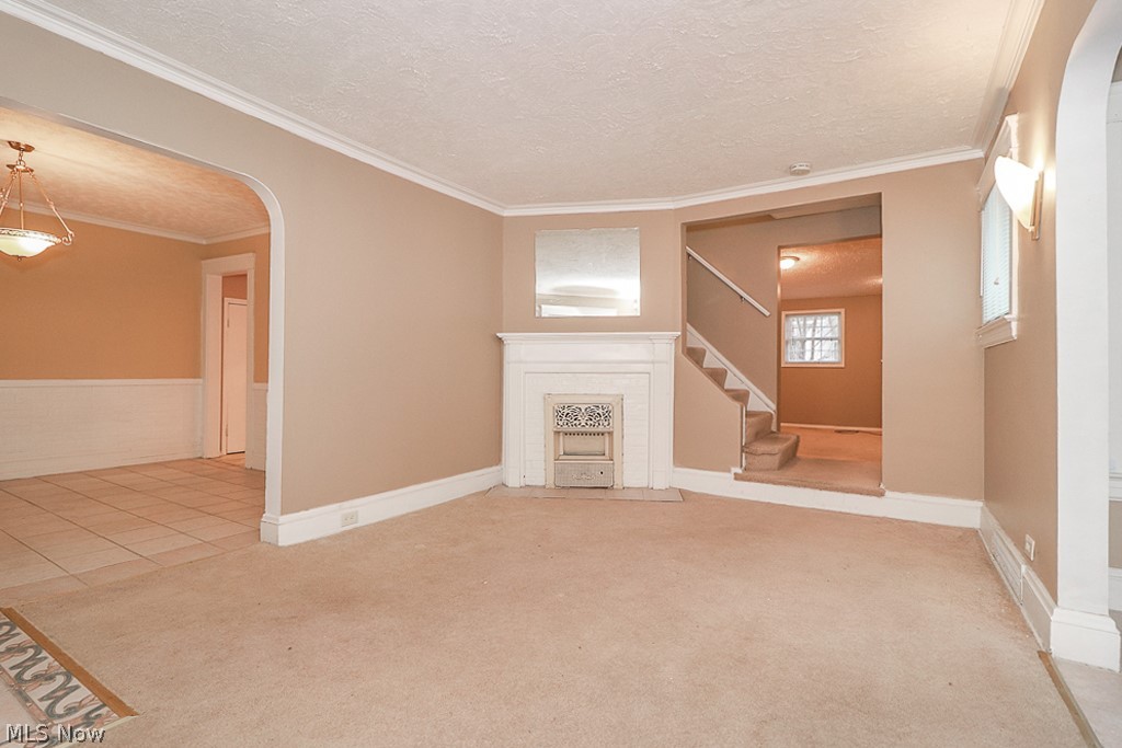 3156 Whitethorn Road Cleveland, OH 44118 - Photo 5 of 35
