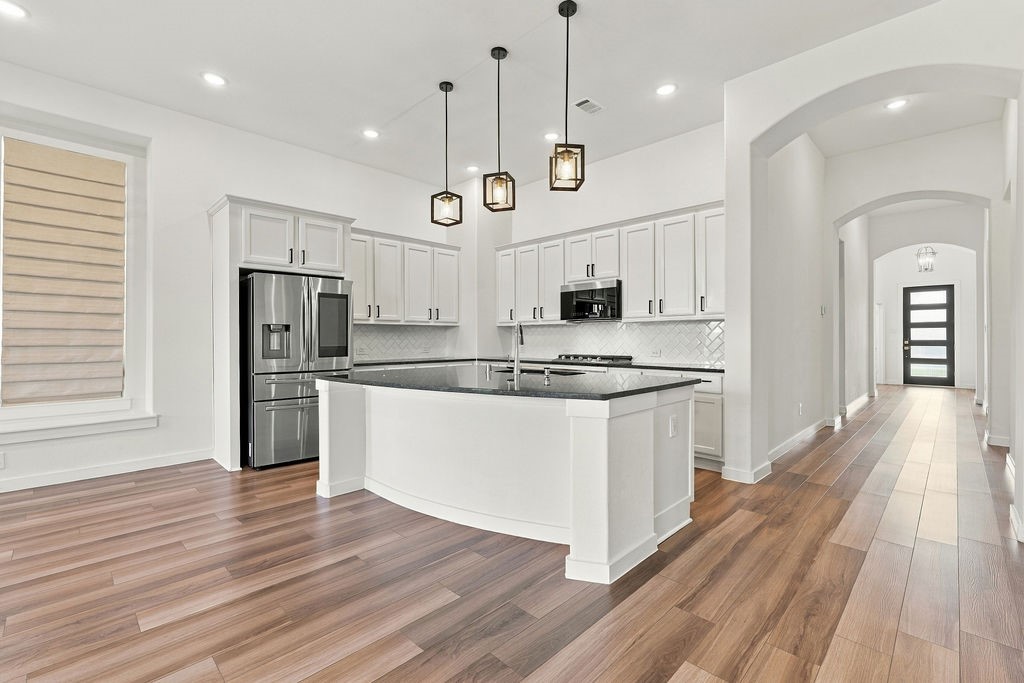 4103 Shackleton Court Iowa Colony, TX 77583 - Photo 9 of 50 Gallery Image 9