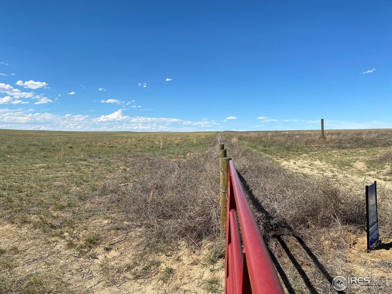 93 Weld County Rd Orchard, Unit TRACT 1 Orchard, CO 80649 - Photo 3 of 6 a view of an ocean from a balcony