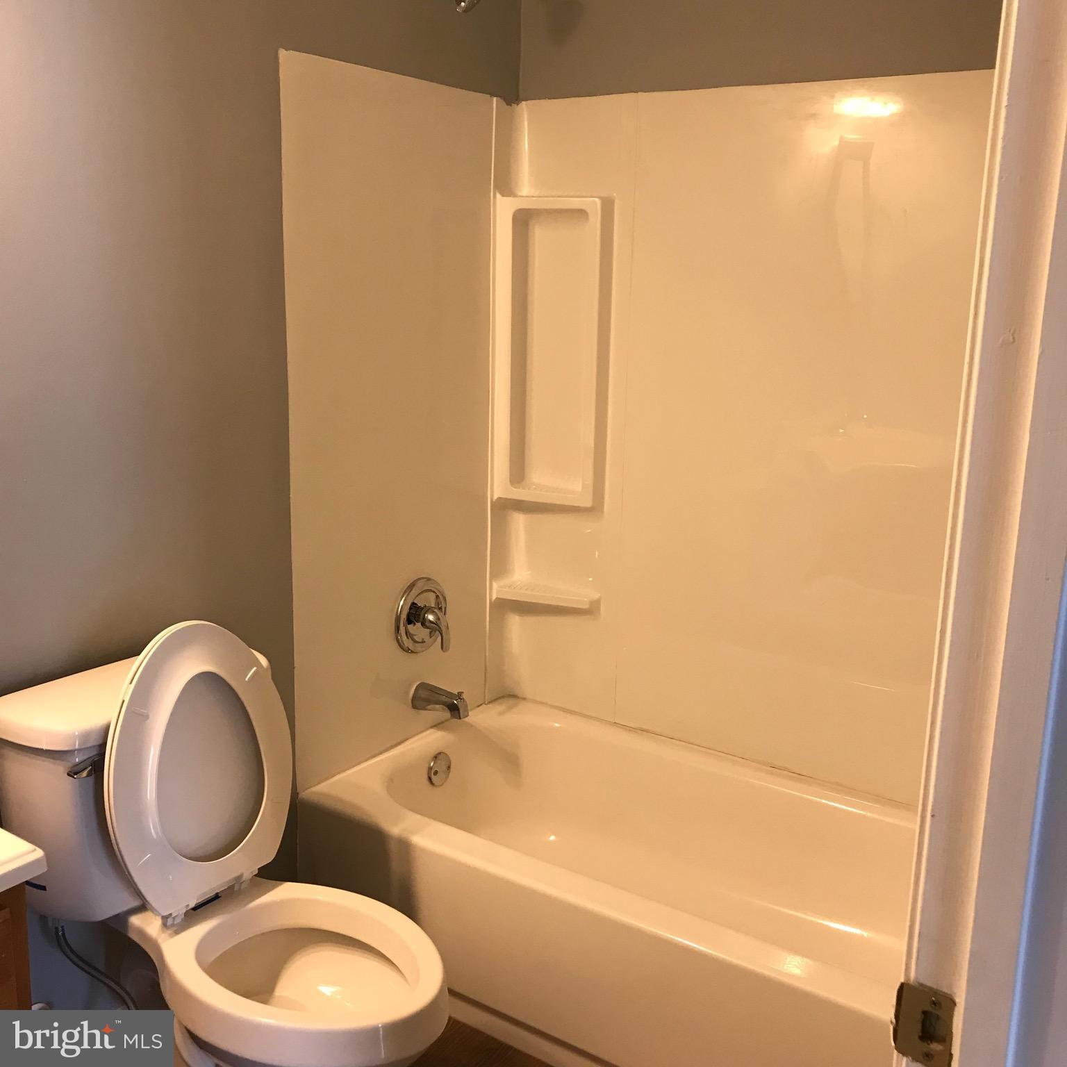 7100 Ruthgreen Road Windsor Mill, MD 21244 - Photo 8 of 28 Bath