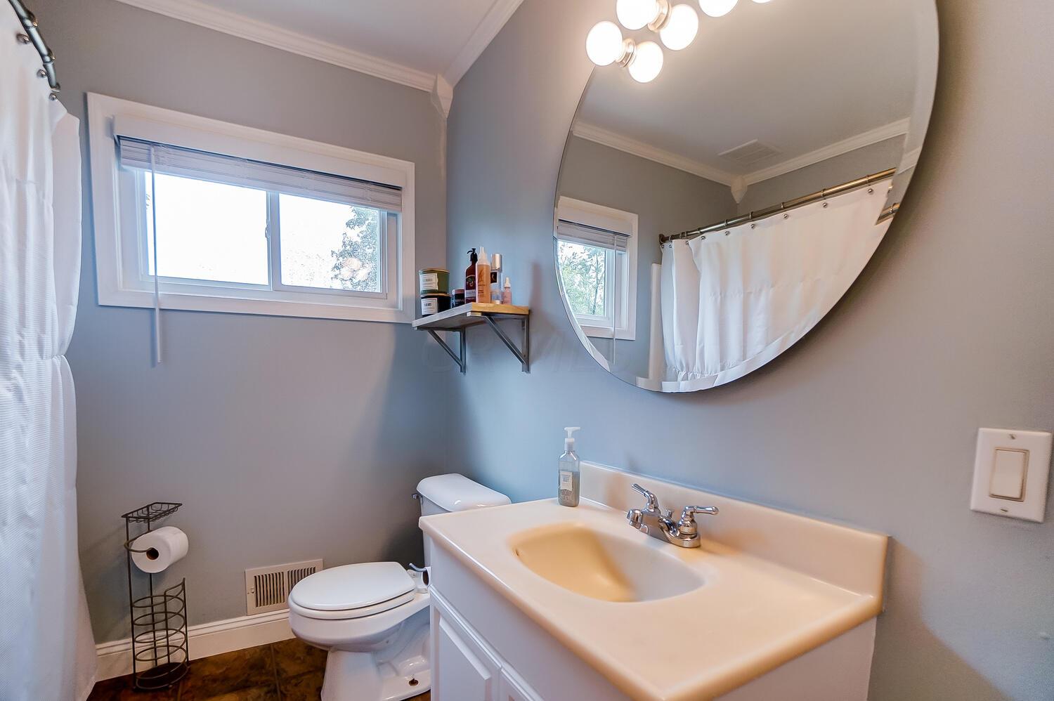 1292 Country Club Road Columbus, OH 43227 - Photo 18 of 33 Gallery Image 18