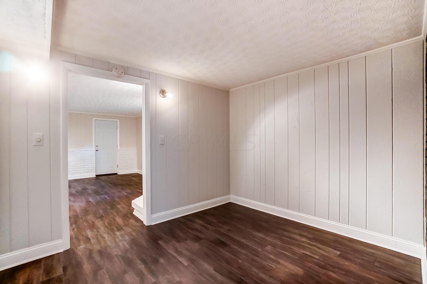 1292 Country Club Road Columbus, OH 43227 - Photo 22 of 33 Gallery Image 22