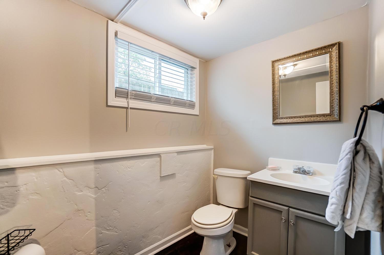 1292 Country Club Road Columbus, OH 43227 - Photo 26 of 33 Gallery Image 26