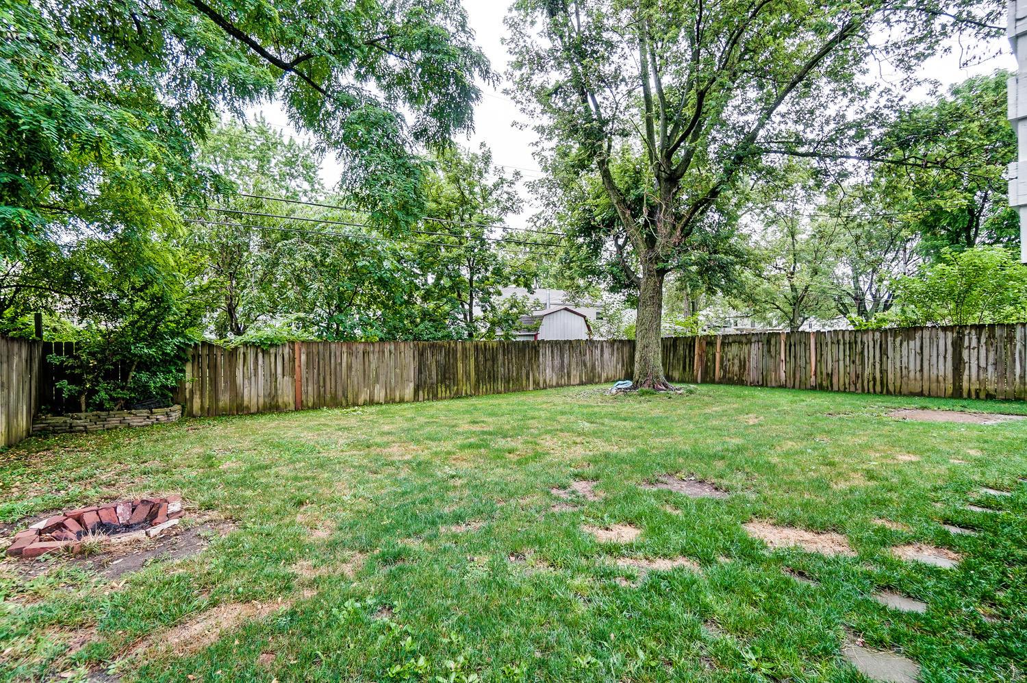 1292 Country Club Road Columbus, OH 43227 - Photo 30 of 33 Gallery Image 30