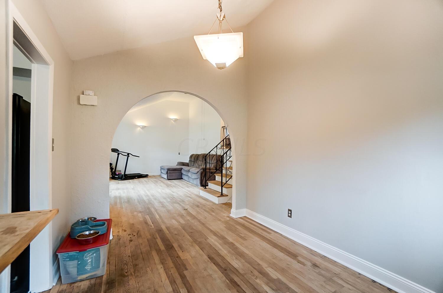 1292 Country Club Road Columbus, OH 43227 - Photo 7 of 33 Gallery Image 7