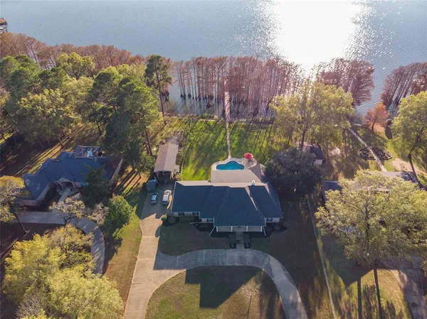 $769,900 | 6499 North Lakeshore Drive, Shreveport, LA 71107
