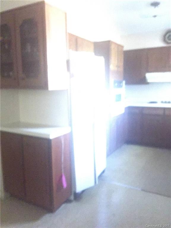 3559 Chimney Rock Road Hendersonville, NC 28792 - Photo 6 of 10 Gallery Image 6