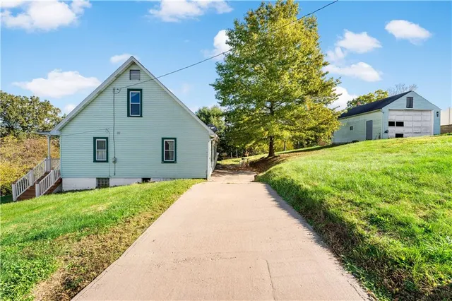 $157,500 | 221 Center Avenue, Oakdale, PA 15071