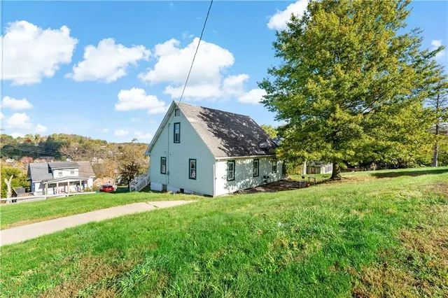 $157,500 | 221 Center Avenue, Oakdale, PA 15071