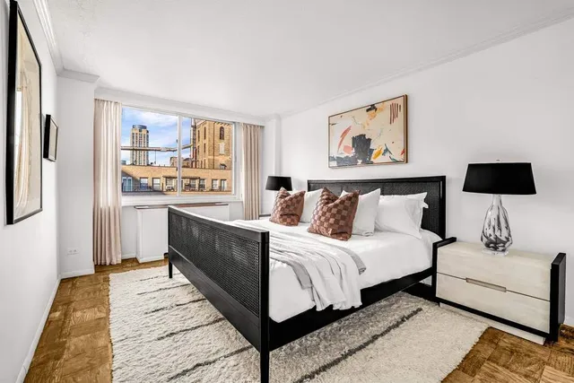 $715,000 | 2025 Broadway, Unit 18D | Upper West Side