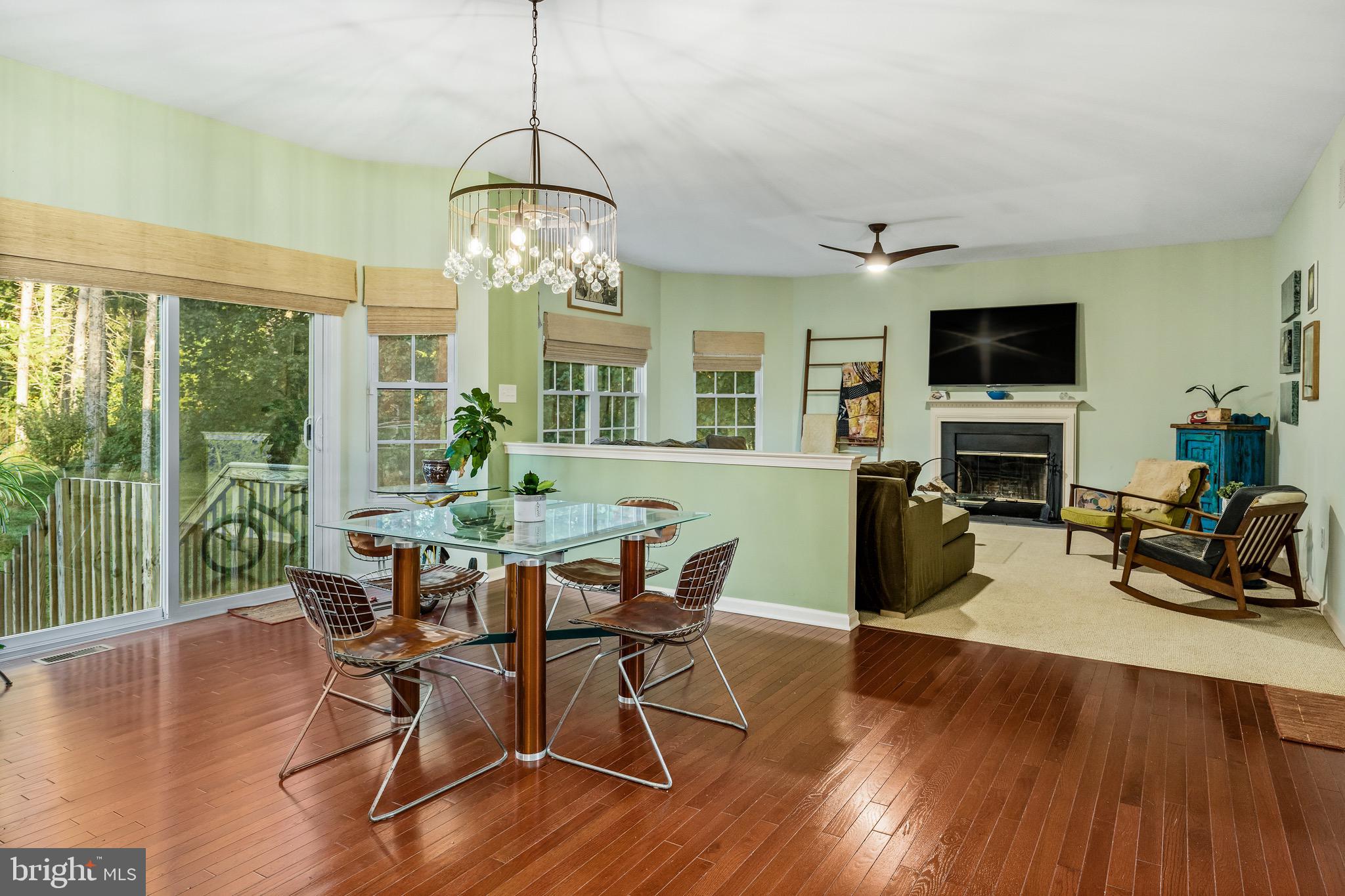 433 Ellisdale Road Crosswicks, NJ 08515 - Photo 17 of 41 BREAKFAST ROOM