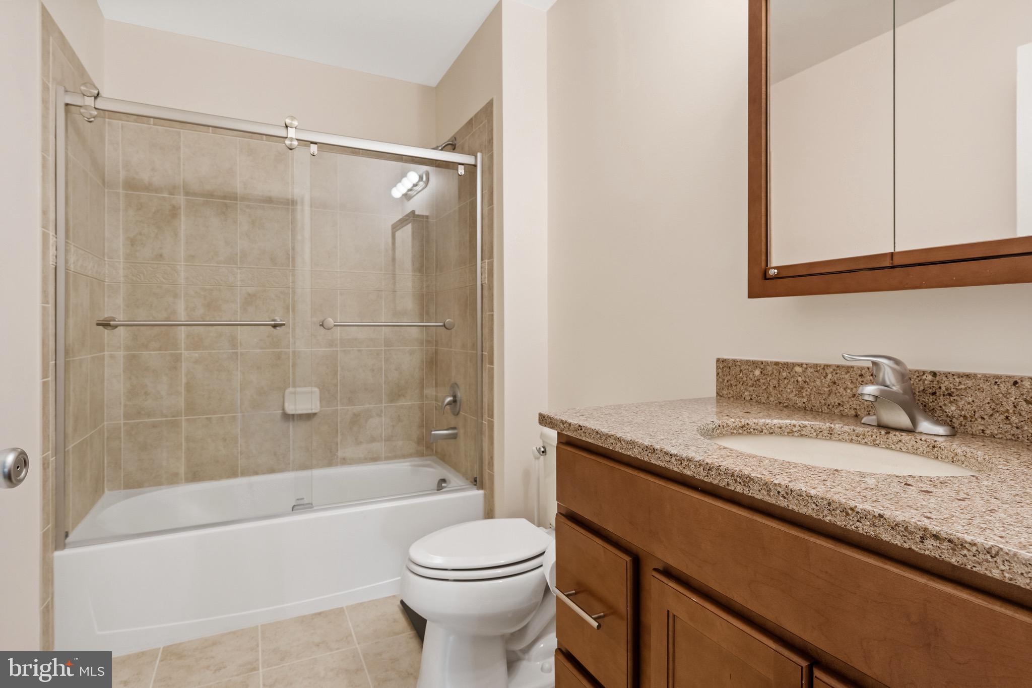 433 Ellisdale Road Crosswicks, NJ 08515 - Photo 29 of 41 FULL BATH - 2ND FLOOR