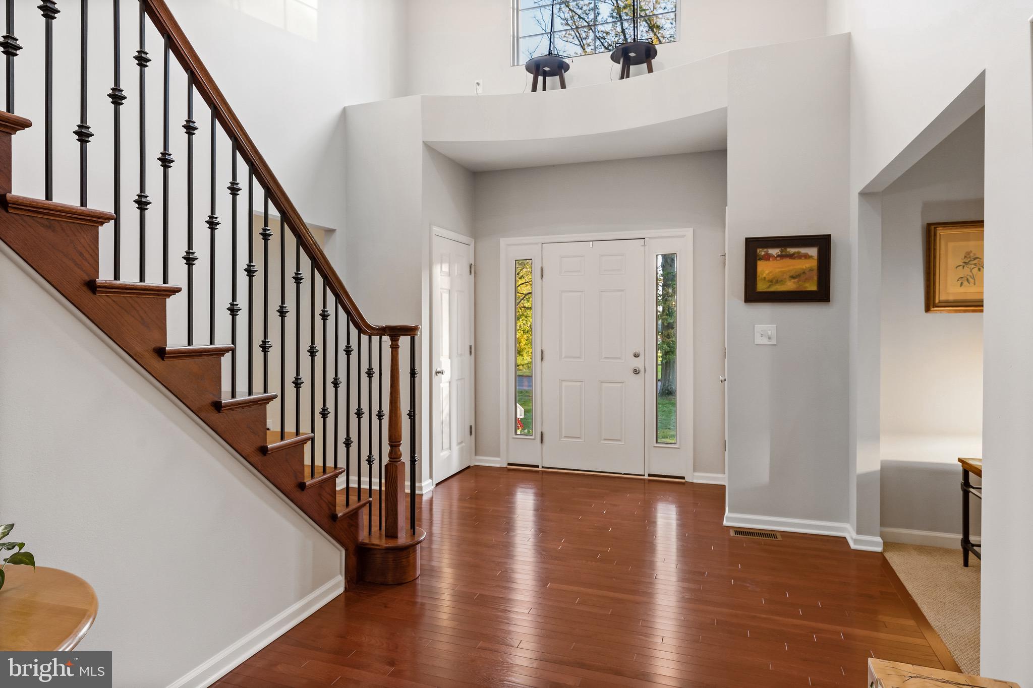 433 Ellisdale Road Crosswicks, NJ 08515 - Photo 6 of 41 FOYER