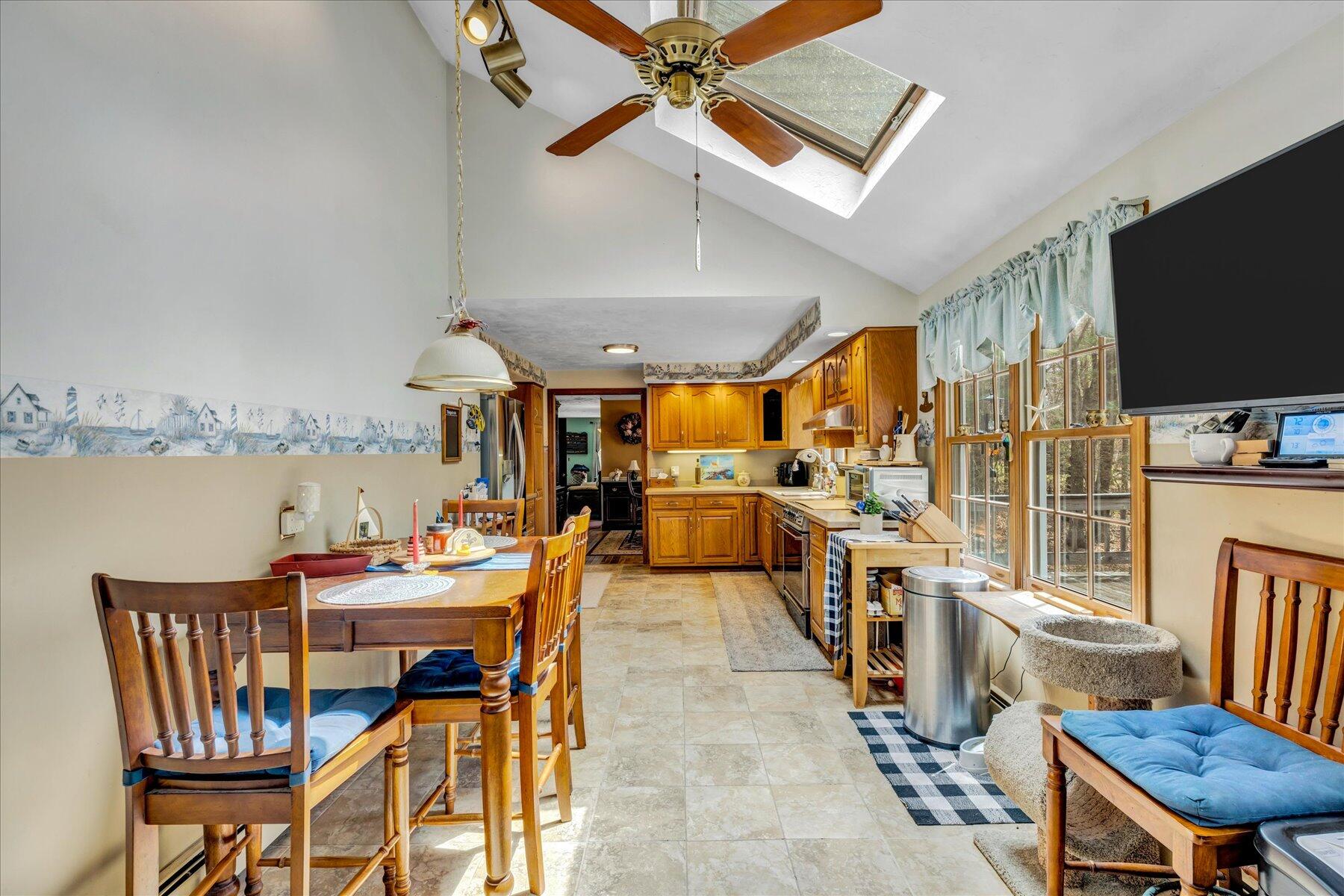 34 Staples Shore Road Lakeville, MA 02347 - Photo 12 of 47 31-Y1A9471