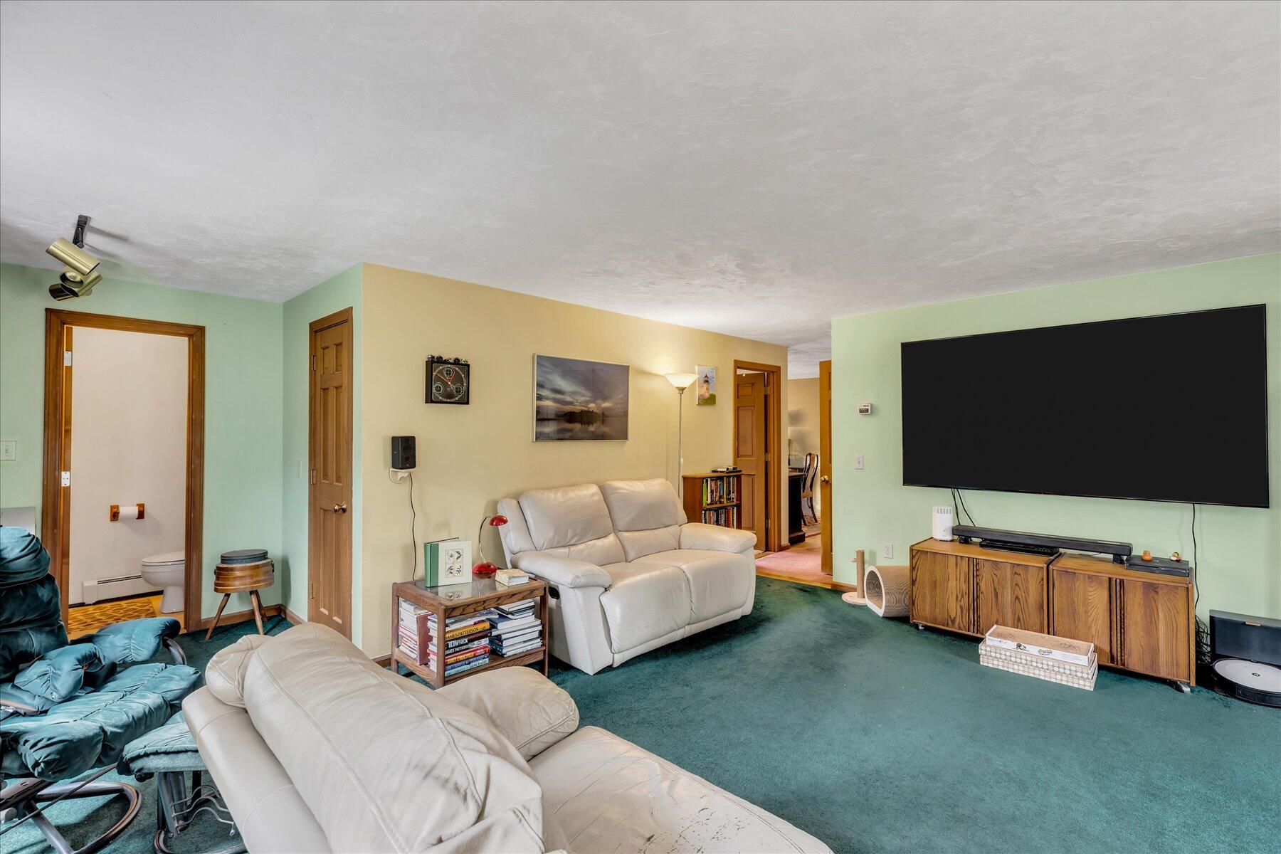 34 Staples Shore Road Lakeville, MA 02347 - Photo 21 of 47 41-Y1A9402