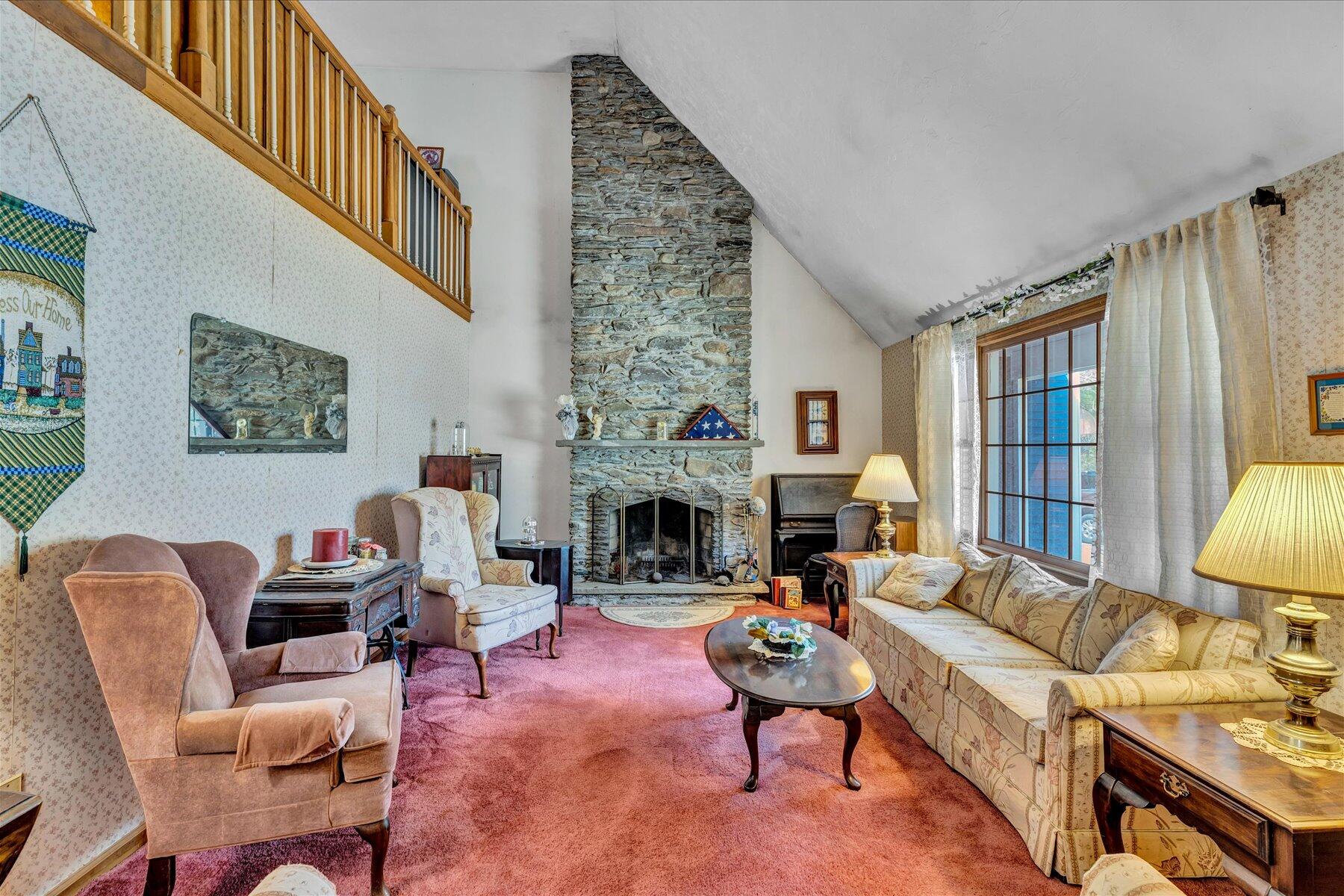 34 Staples Shore Road Lakeville, MA 02347 - Photo 3 of 47 34-Y1A9483