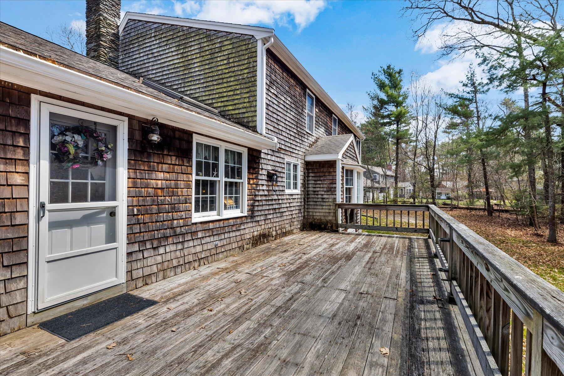 34 Staples Shore Road Lakeville, MA 02347 - Photo 39 of 47 16-Y1A9508