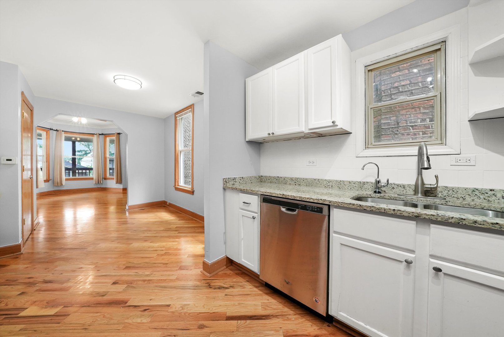 4614 North Springfield Avenue Chicago, IL 60625 - Photo 9 of 35