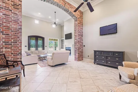 $485,000 | 1042 Fontelieu Street, St. Martinville, LA 70582