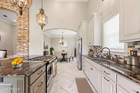 $485,000 | 1042 Fontelieu Street, St. Martinville, LA 70582