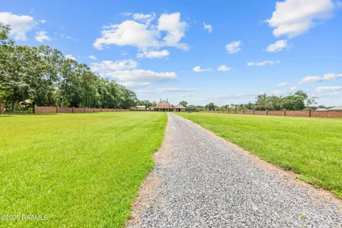 $485,000 | 1042 Fontelieu Street, St. Martinville, LA 70582