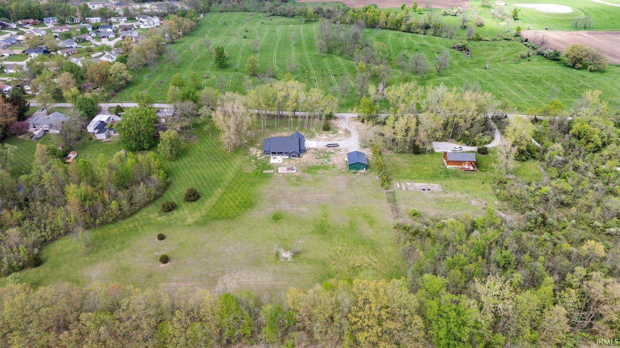 12753 Brandon Road Churubusco, IN 46723 - Photo 6 of 36 Gallery Image 6