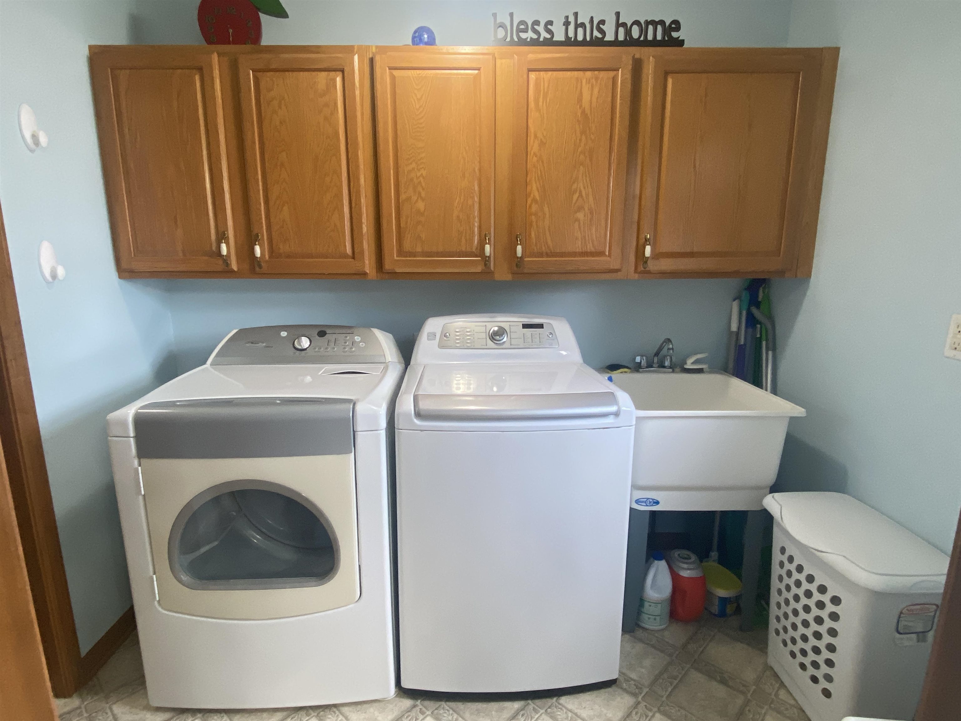 12257 Beecher Road Flushing, MI 48433 - Photo 18 of 55