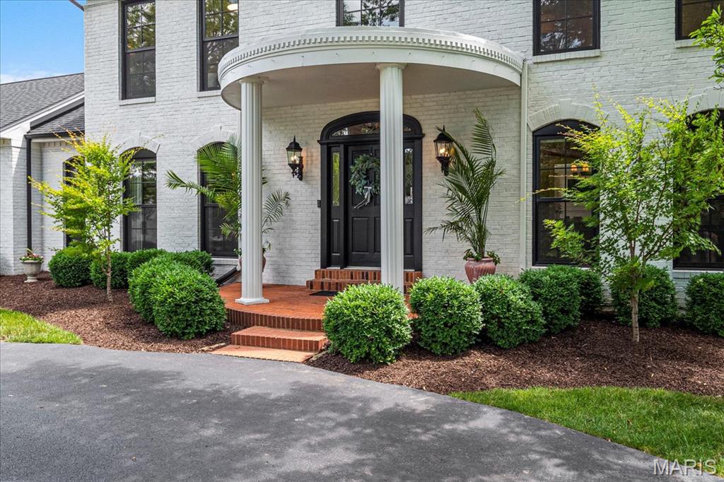 2220 Barnbridge Road Town and Country, MO 63131 - Photo 3 of 69