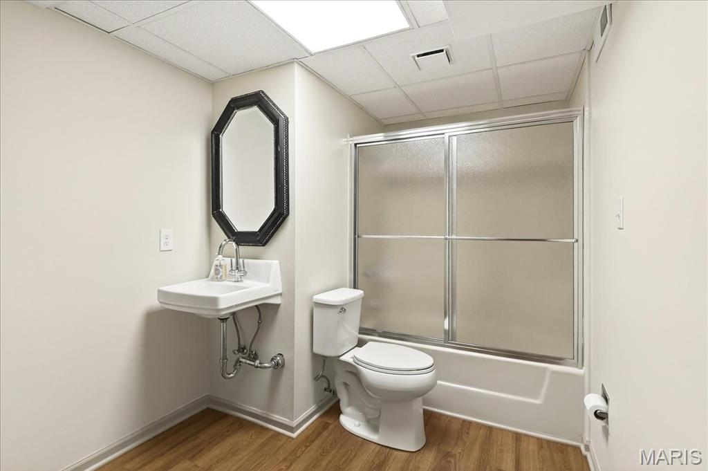 2220 Barnbridge Road Town and Country, MO 63131 - Photo 51 of 69