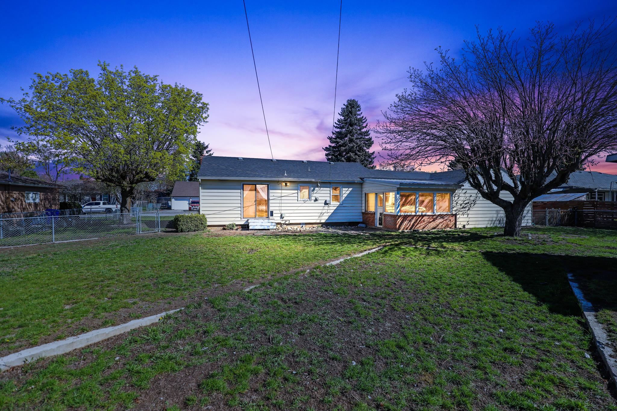 16324 East Riverside Avenue Spokane Valley, WA 99037 - Photo 3 of 46 Gallery Image 3