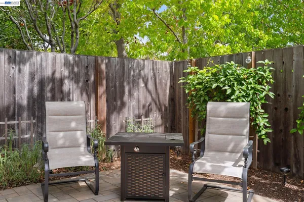 $849,000 | 641 Centre Court, Alameda, CA 94502