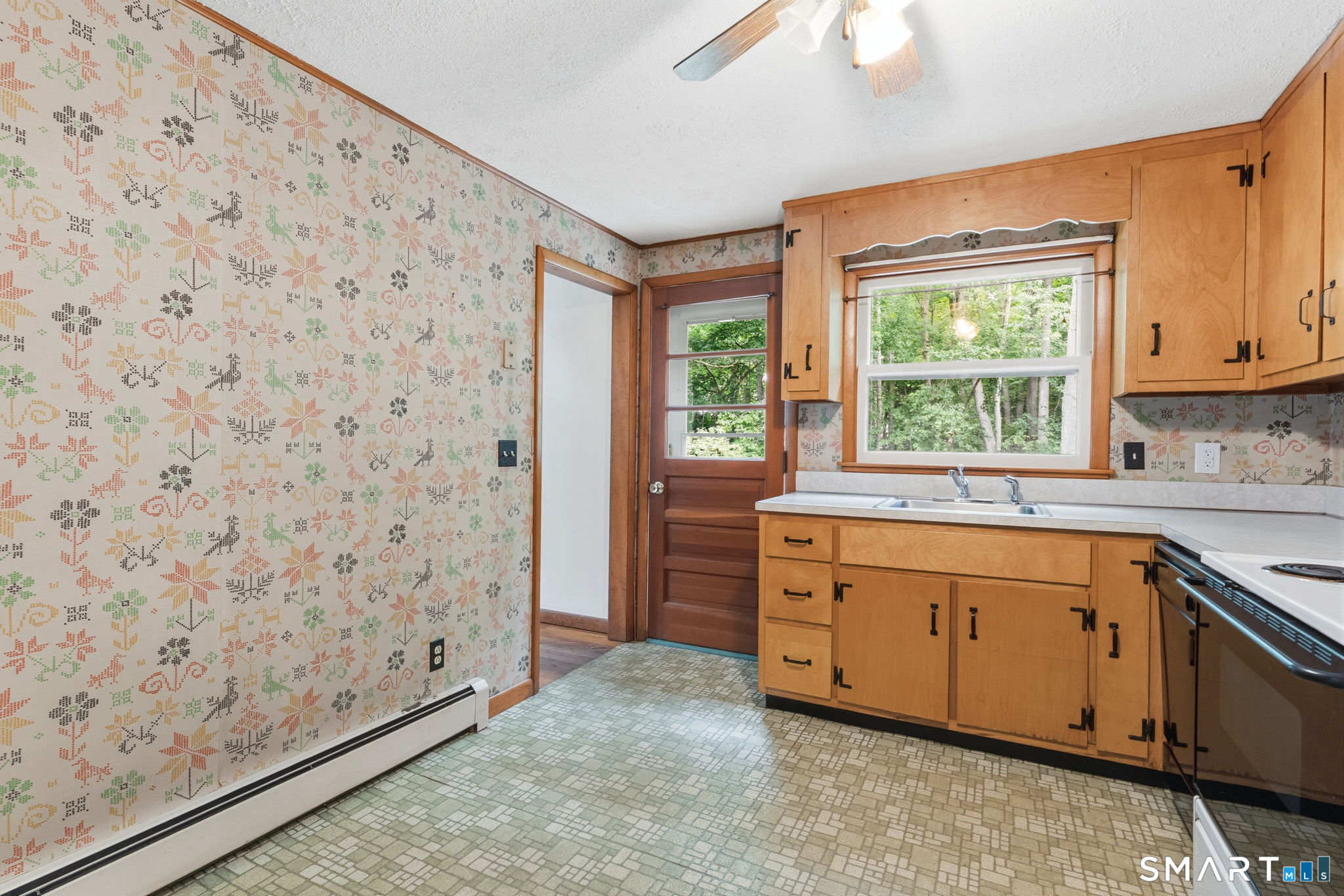110 Lambtown Road Groton, CT 06355 - Photo 31 of 40