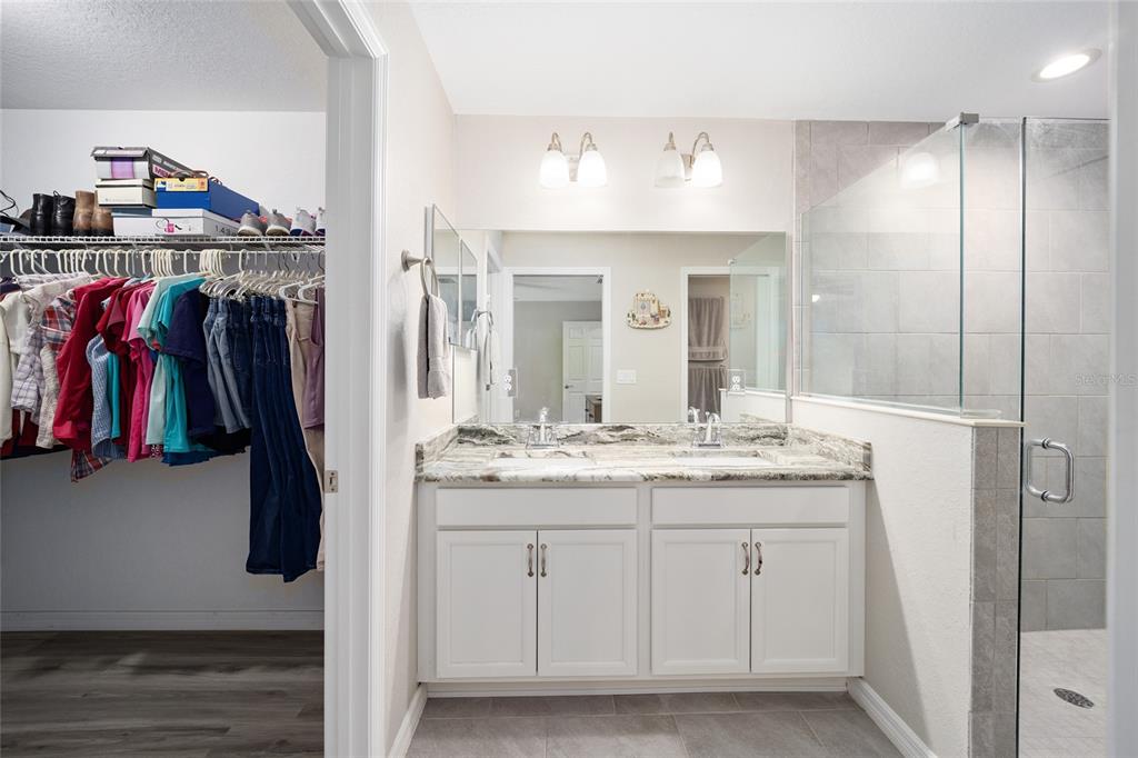 8821 Southwest 129th Terrace Road Dunnellon, FL 34432 - Photo 28 of 67 Dual Sinks!