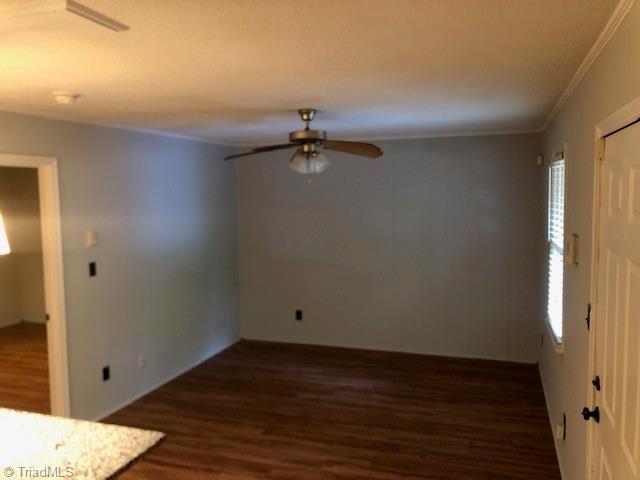 4295 Brownsboro Road, Unit 8 Winston-Salem, NC 27106 - Photo 4 of 16
