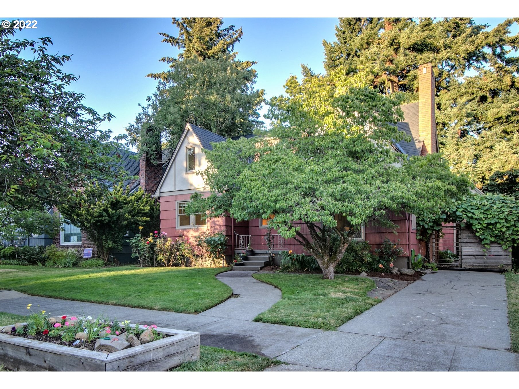 1742 Northeast 60th Avenue Portland, OR 97213 - Photo 2 of 32 front view of a house with a yard