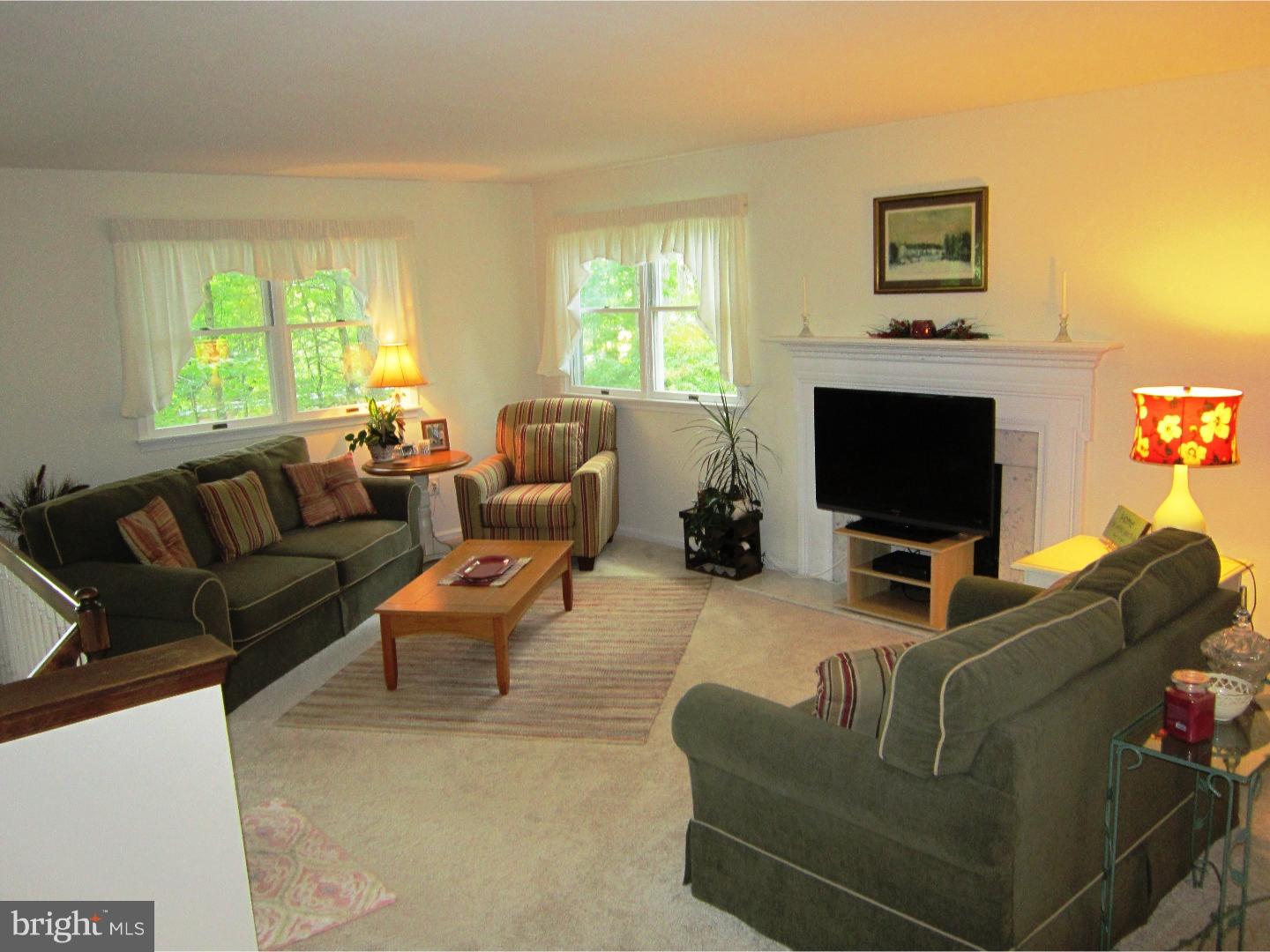 2 Falls Road Medford, NJ 08055 - Photo 8 of 24 Living Room