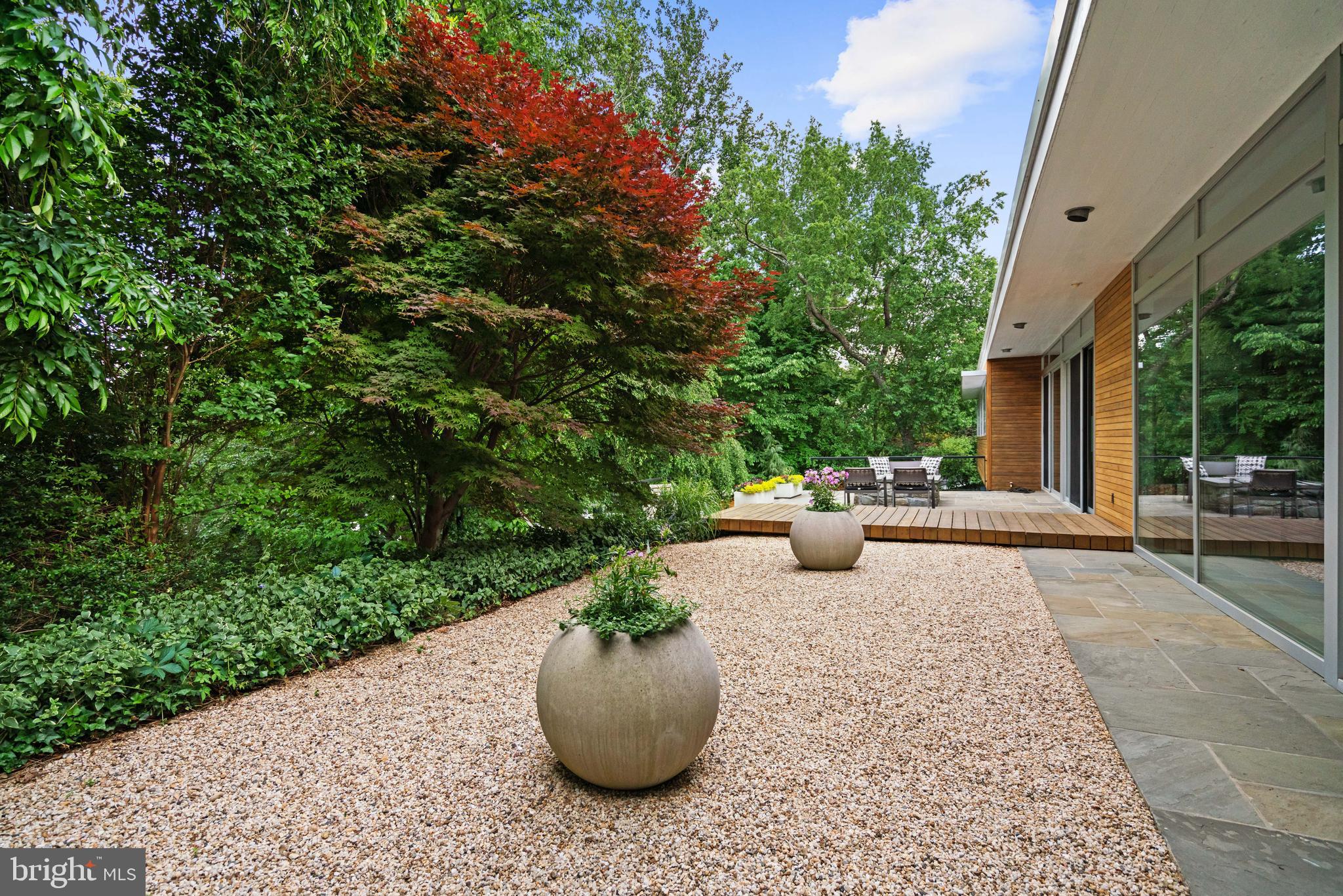 2533 North Ridgeview Road Arlington, VA 22207 - Photo 16 of 51 Gallery Image 16