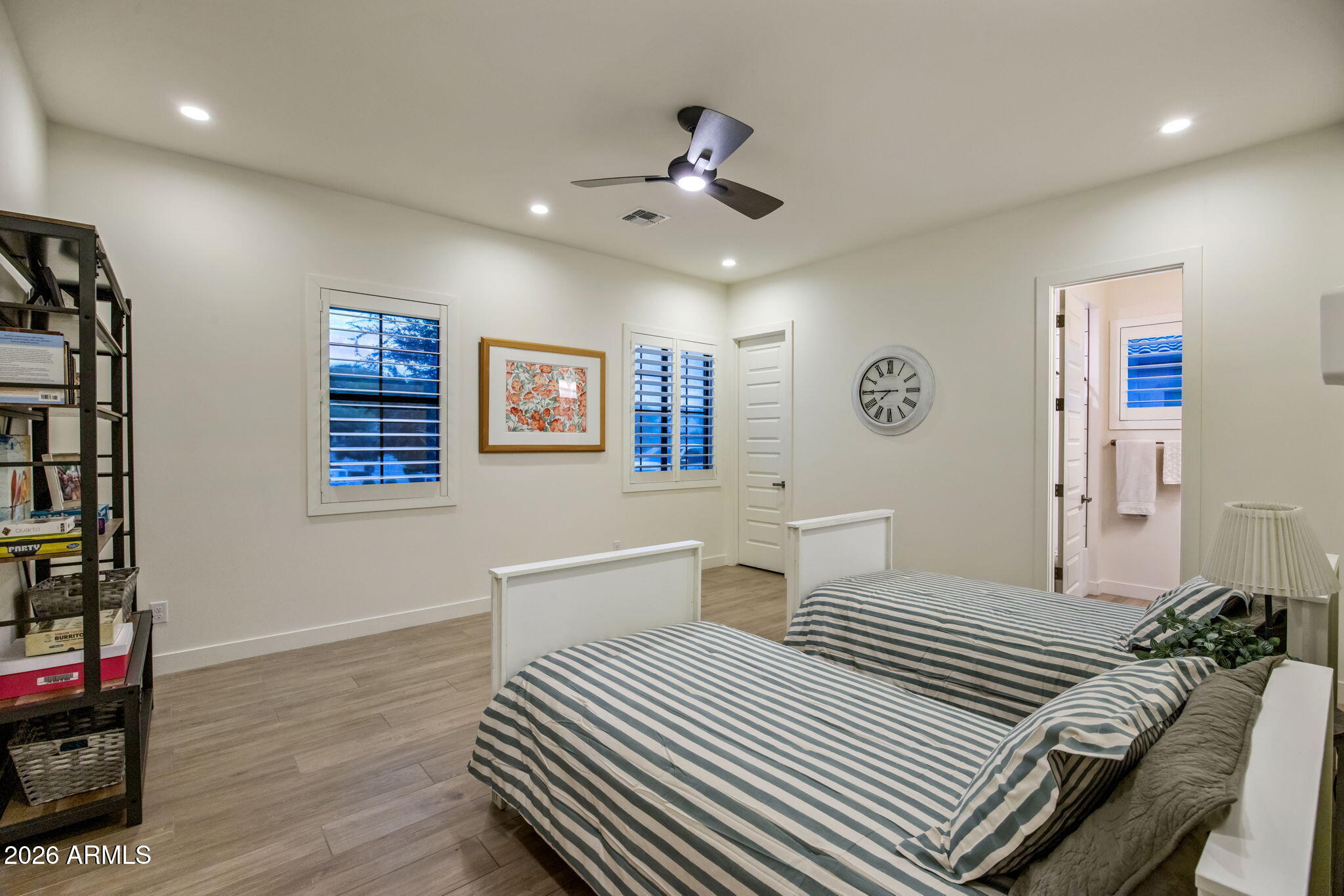 1732 East Gillcrest Road Gilbert, AZ 85298 - Photo 23 of 63 HUGE En Suite Third Bedroom