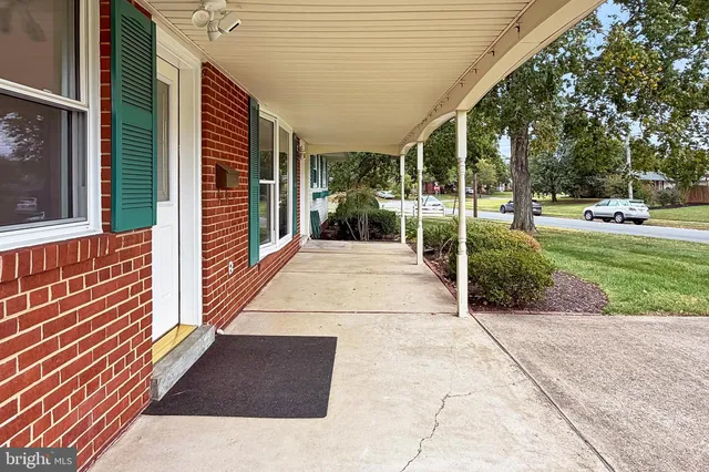 $770,000 | 6824 Constance Drive, Springfield, VA 22150