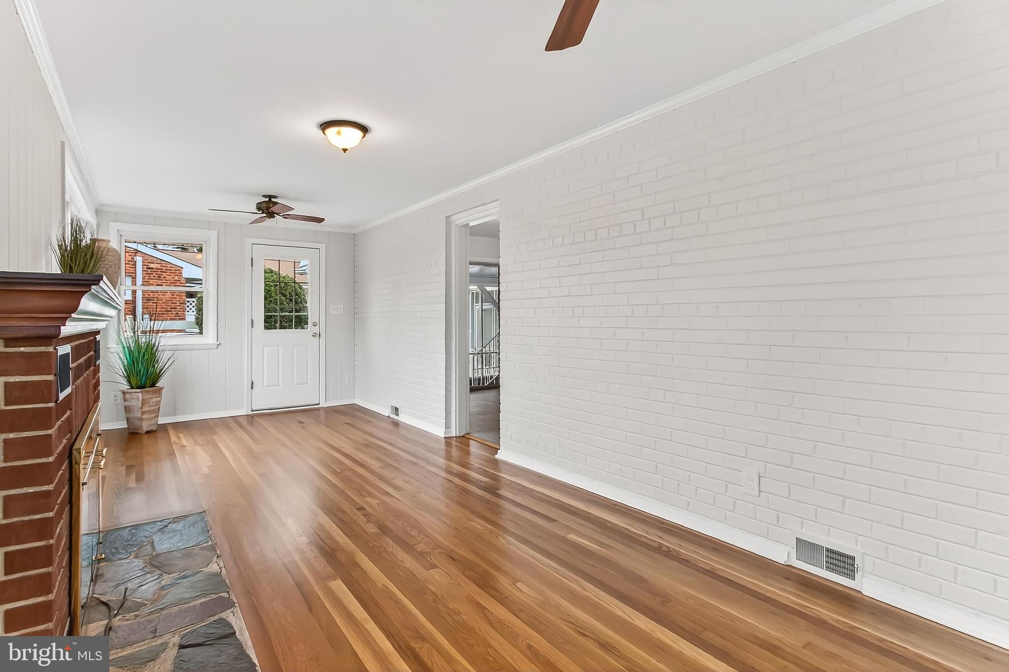 6824 Constance Drive Springfield, VA 22150 - Photo 27 of 67 Family room