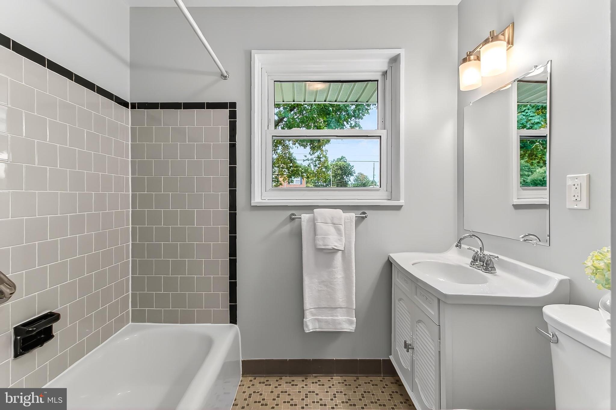 6824 Constance Drive Springfield, VA 22150 - Photo 35 of 67 Main-level full bath