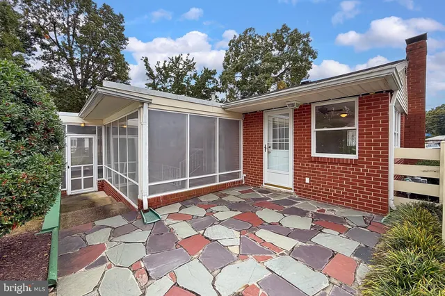 $770,000 | 6824 Constance Drive, Springfield, VA 22150