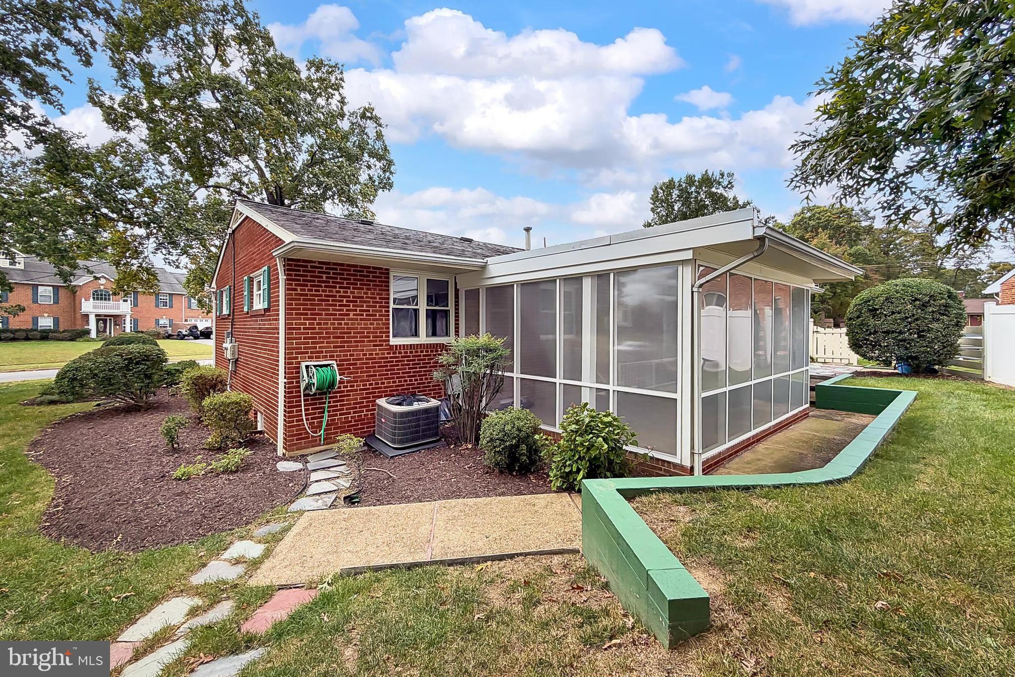 6824 Constance Drive Springfield, VA 22150 - Photo 60 of 67 Rear yard