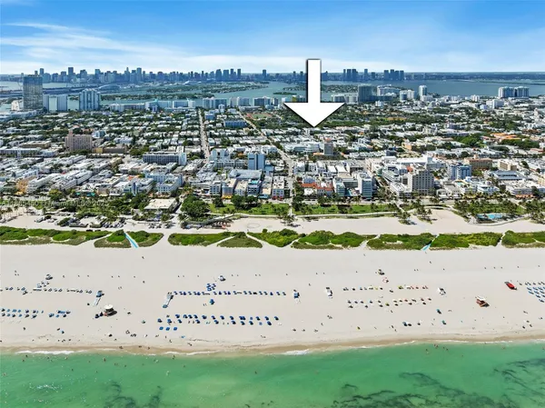 $2,700 | 1200 Euclid Avenue, Unit 301, Miami Beach, FL 33139