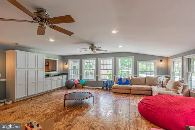 $4,900 | 607 Lancaster Street, Fredericksburg, VA 22405