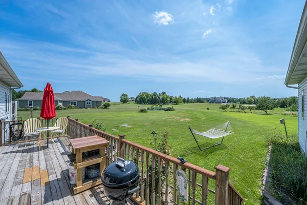 $625,000 | 10078 North Halstead Drive, La Porte, IN 46350