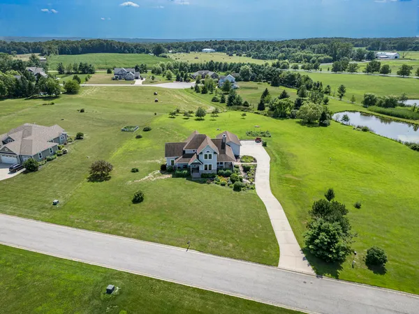 $625,000 | 10078 North Halstead Drive, La Porte, IN 46350