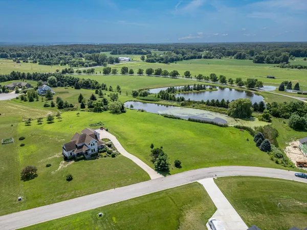 $625,000 | 10078 North Halstead Drive, La Porte, IN 46350