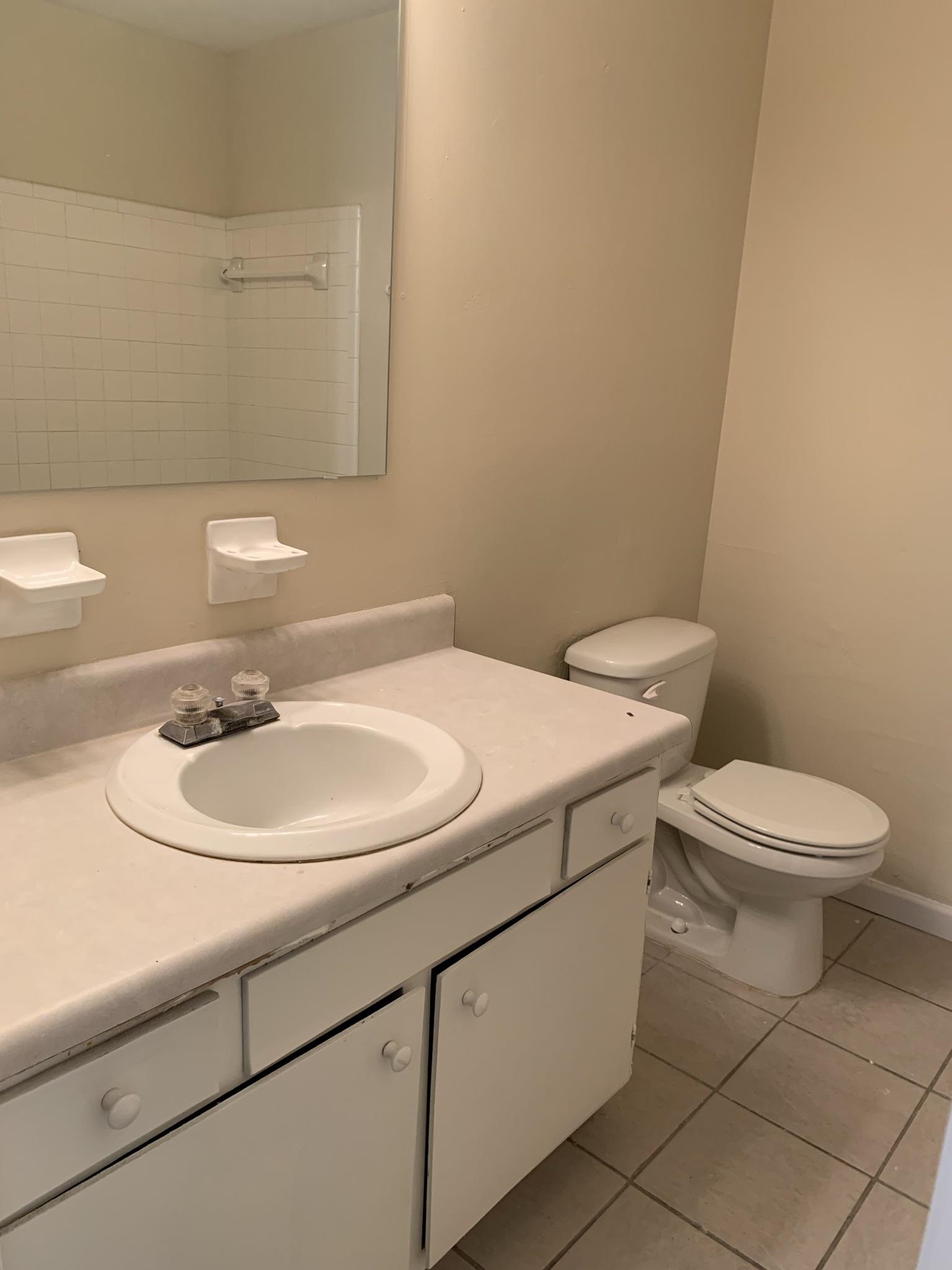 3207 Jim Lee Road, Unit D Tallahassee, FL 32301 - Photo 8 of 14