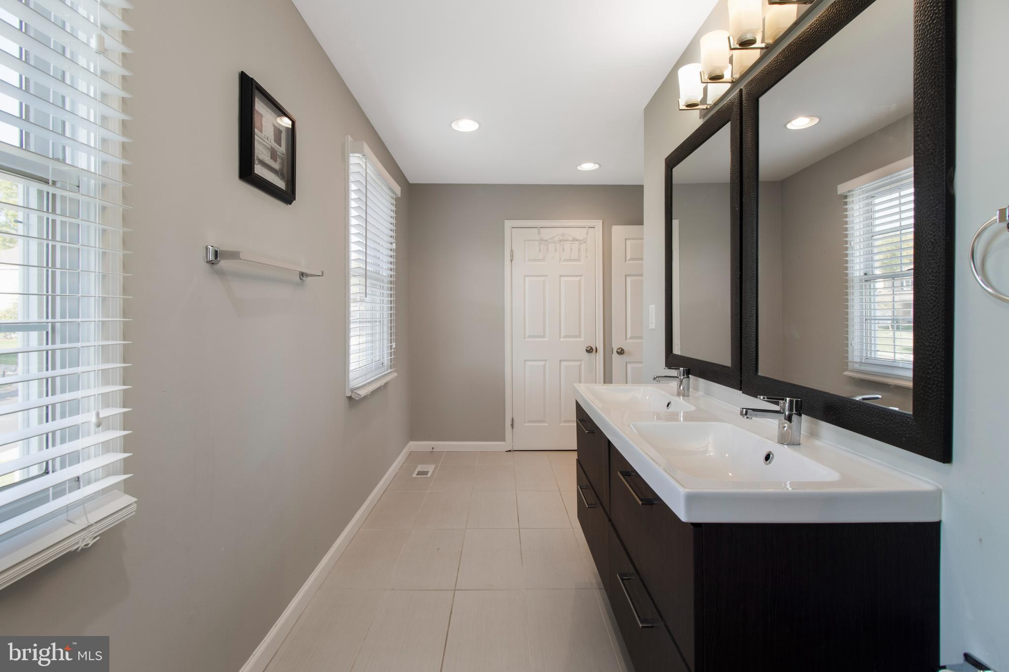 12563 Rock Ridge Road Herndon, VA 20170 - Photo 25 of 42 Gallery Image 25